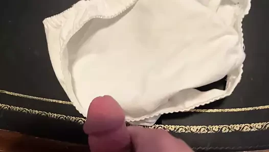 cumming içinde seksi külot