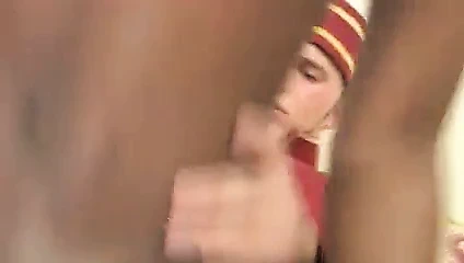 Danimarkalı ashley bir otele yerleşir