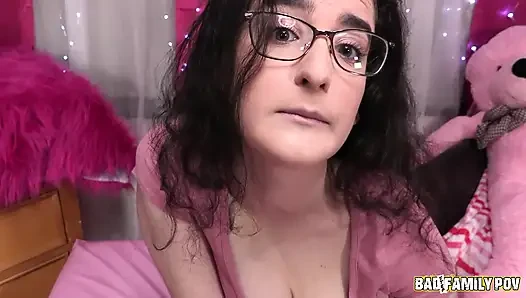 Badfamilypov - lyra lockhart üvey babasının eğitimi için büyük memeli vücudunu sikiyor