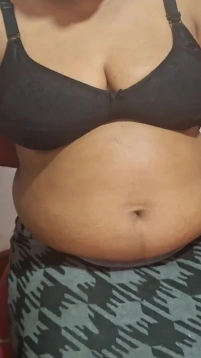 Ev ofisinde sürtük üvey anne en ateşli video | Klip 2