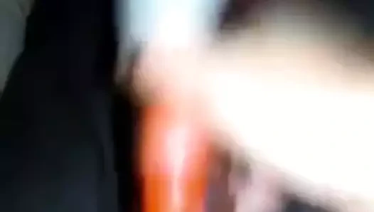 O dildos kendini sonra işiyor içinde yatak