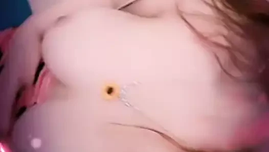 Ginger paris sevgililer gününde vajinasıyla oynamayı seviyor