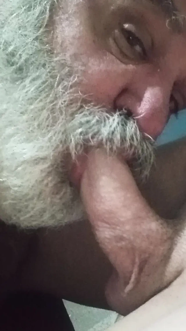 YARAK EMMEYI GERÇEKTEN SEVIYORUM