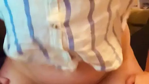 Busty 18 yaşındaki binme horoz iş yerinde çağrı merkezinde