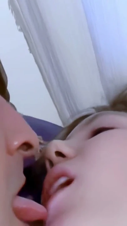Sevimli genç İspanyol bebek Yaiza del Mar ile porno seçmeleri | Bölüm 2