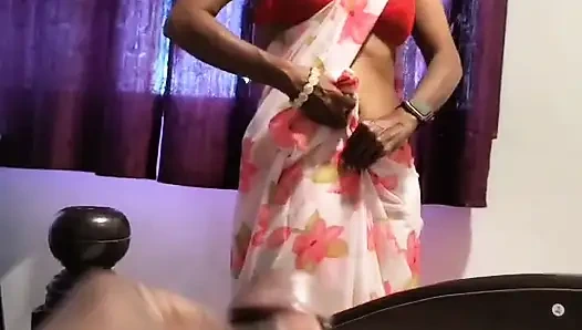 Gerçek kız arkadaşım 3. tur seks için hazır