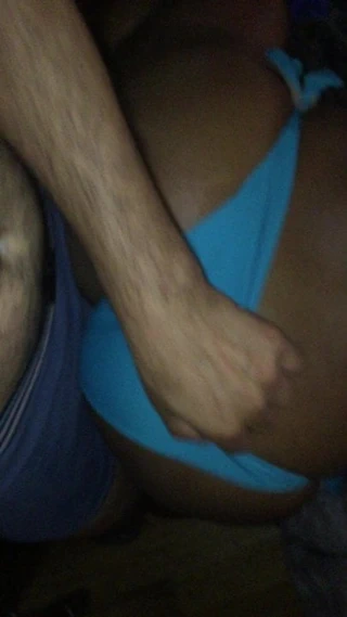 Evli kadın domaltarak sikiliyor