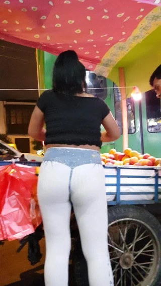 linda chibola jeans
