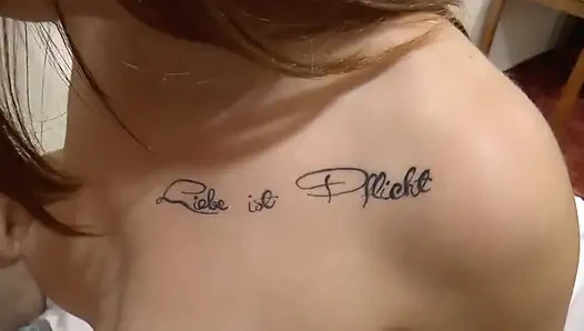 Sarışın Kız Oyuncu Seçmelerinde Yoğun Iki Yarağı Birden Alıyor Ve Yarak Emiyor