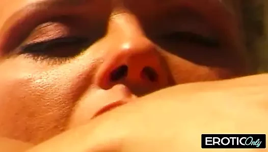 Fısıltıyla başlayan bir ateş