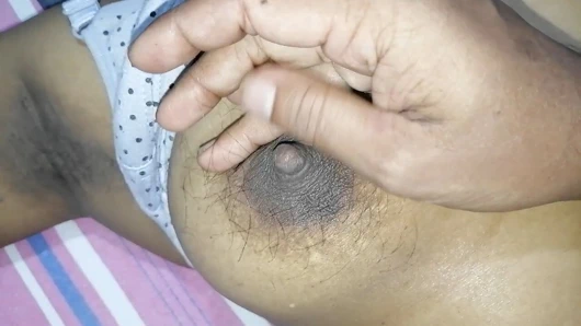 Asyalı ateşli köylü kızı hiç böyle göğüsler görmedim