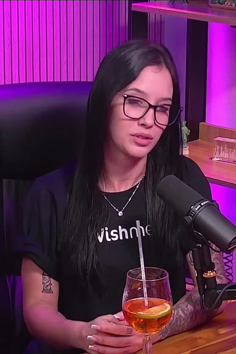 Bugün göreceğiniz en ateşli seks podcast'i.