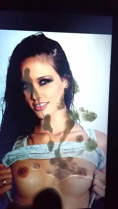 Tiffany Thompson boşalıyor!!