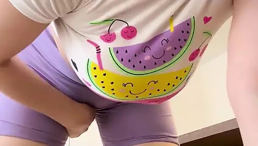 Bustybutt tıkaçlı genç sulu Julia