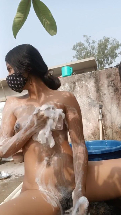 Ateşli sevimli kız seksi banyo 🥵 kon hai jisne mujhai ny dekha | Klip 1