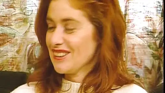 Bu Alman kızlar oyuncu seçmelerinde birlikte eğleniyor