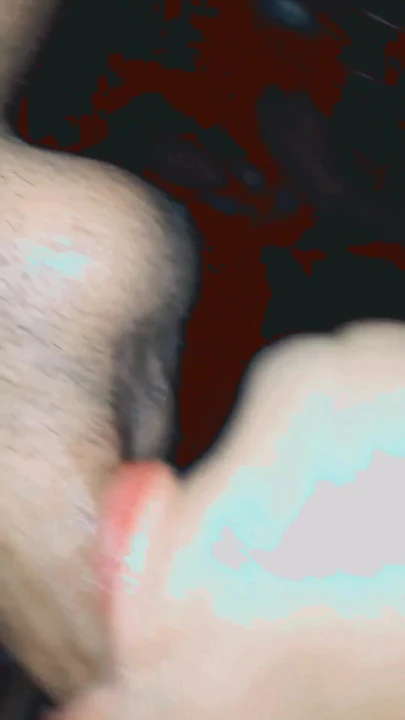 Захватывающий момент из "Сосет с желанием соседа"