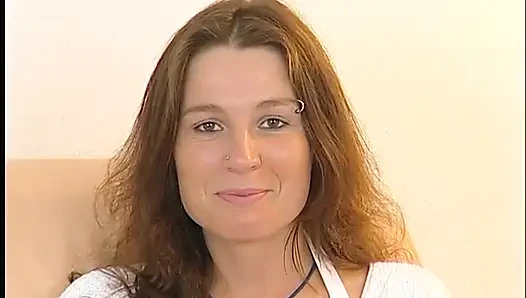 Güzel esmer bebek oyuncu seçmelerinde amını oynuyor