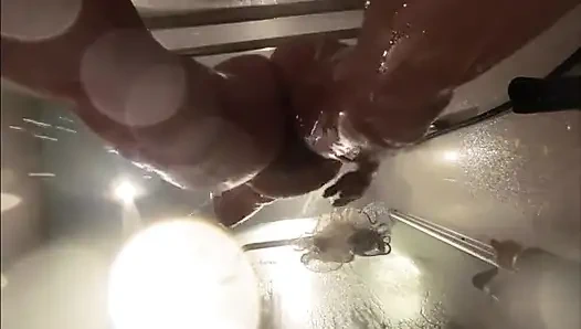 Banyo Altında Web Kamerası. Kız arkadaş duşta seksten sonra