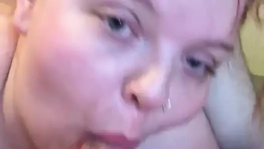 hamile kirli fahişe gagging üzerinde horoz