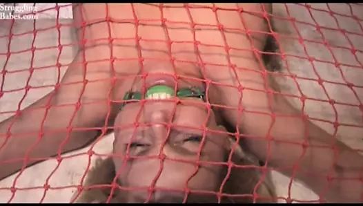 Submissed.com aşırı güçlü ve balık tuzağına düşmüş sarışın