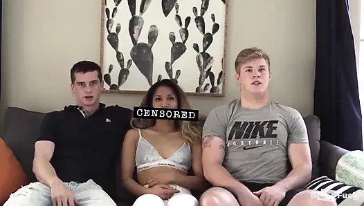 Sarışın ve Asyalı büyük yarakla açılıyor!