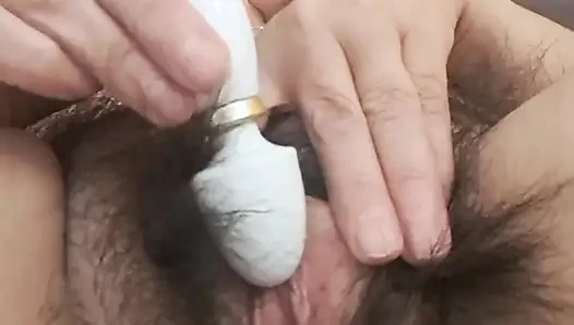 Orta yaşlı seksi kadın mastürbasyon yapıyor, zengin