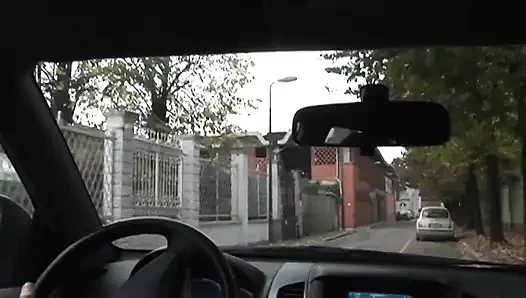 Kızıl saçlı orta yaşlı seksi kadın epik bir seks seansı yapıyor