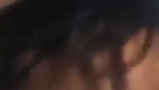 Hile gf onunla kaçtığını düşünüyor