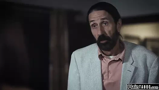 Minyon üvey kız yapar ona yeni üvey yalamak ve sikme ona