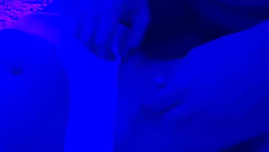 zengin inleyerek inanılmaz bir orgazm olurken yarağımı yakaladı
