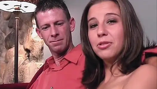 Amcık yalayan amcık parmaklıyor dildo amına giriyor