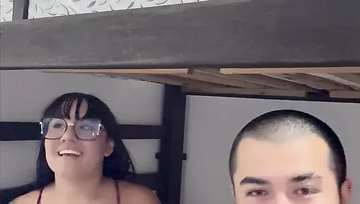 Güzel büyük götlü öğrenci ilk porno oyuncu seçmelerini yapıyor, 19 yaşında ilk kez sahneye çıkıyor