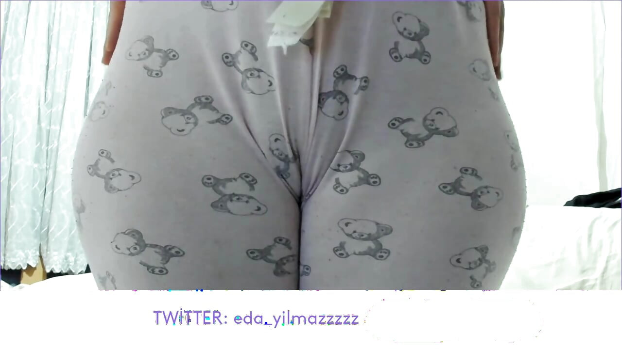 CAMELTOE- PİJAMAYLA MASTURBASYON- TURK MİLF- TURK PORNO