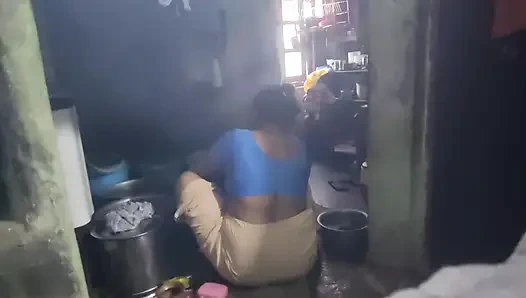 Hot women in bathroom show his body