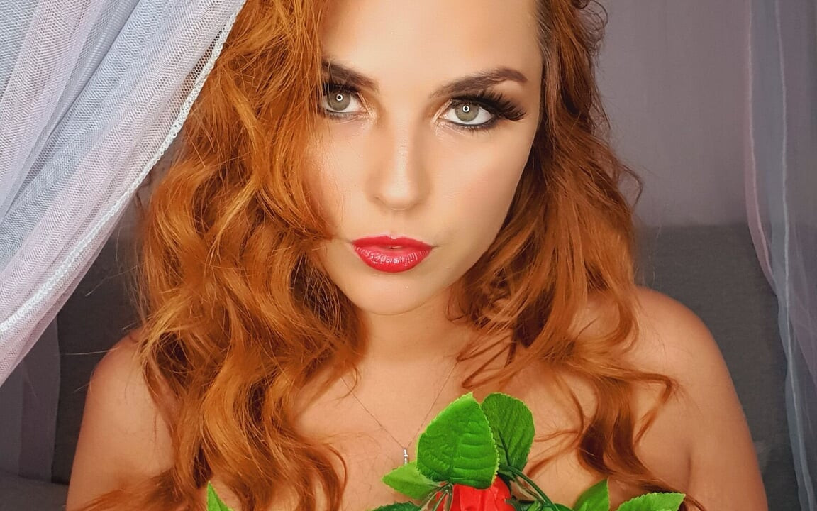İngiliz rose mandy foxxx edepsizce konuşuyor ve karşılıklı mastürbasyon