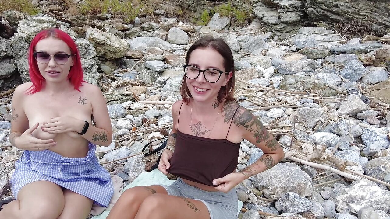 Sahilde pikap halka açık bir yerde bir seks partisi ile sona erdi!