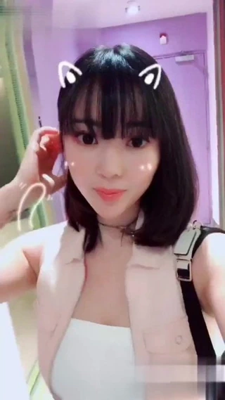 Slutty influencer protein için çalışıyor