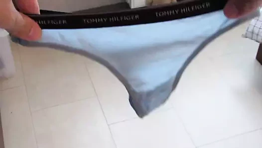 kız kardeşler küçük tanga