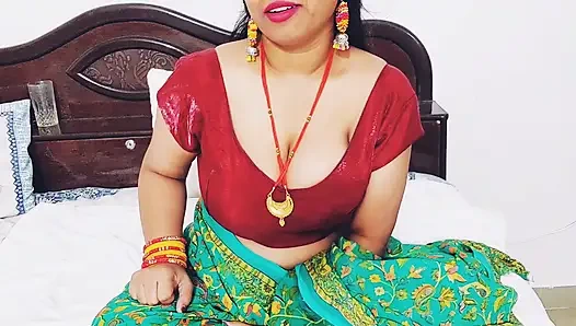 Üvey kız kardeş üvey erkek kardeşine çok lezzetli kız arkadaşını sikmeyi öğretiyor