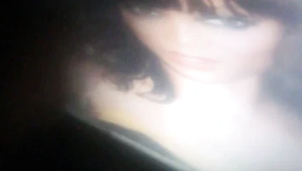 cumming üzerinde tyra bankaları