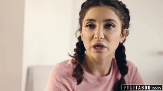 Saf Tabu - Sapık Ebeveynler, Gencin Değiştirildiğini Ortaya Koyuyor