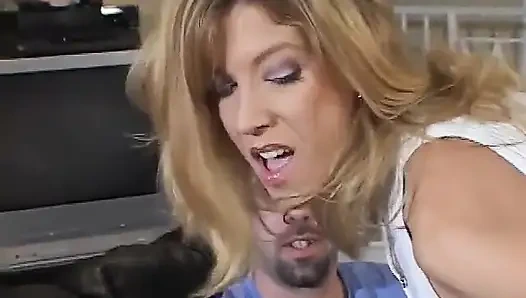 Karımı kulübü: sikişen evli kadın #220