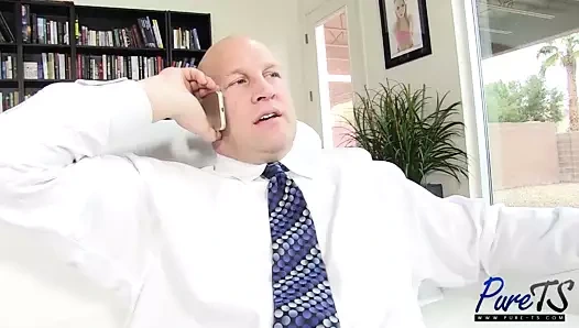 itaatkar ts hizmetçi söyleneni yapar