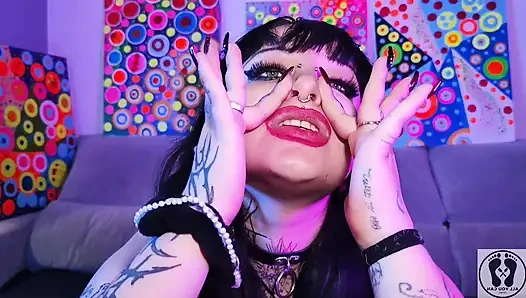 Burun fetişi deedeelove gotik güzellik kızı