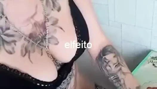 rusa tatuada