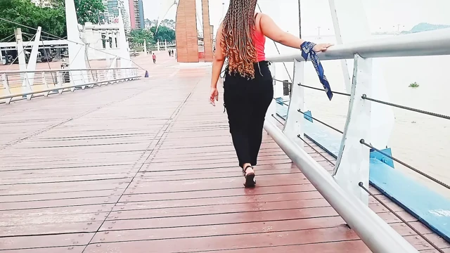 Bir milf ile ilk seferim - amatör ev videosu - büyük göt.