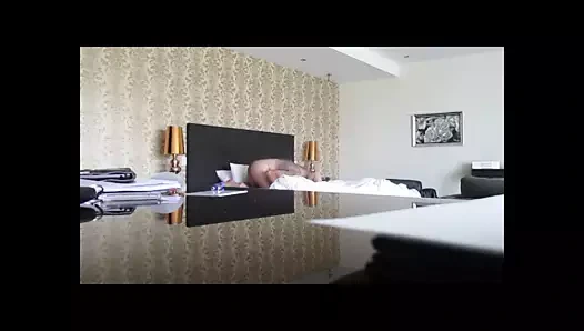 Olgun karımın büyük orgazmını dinle