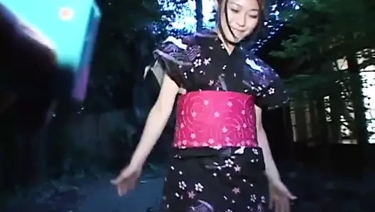 halka açık uzaktan toyed kimono kız