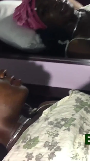 Эмоциональный момент из "Slimpretty чувственно трахают со спины"